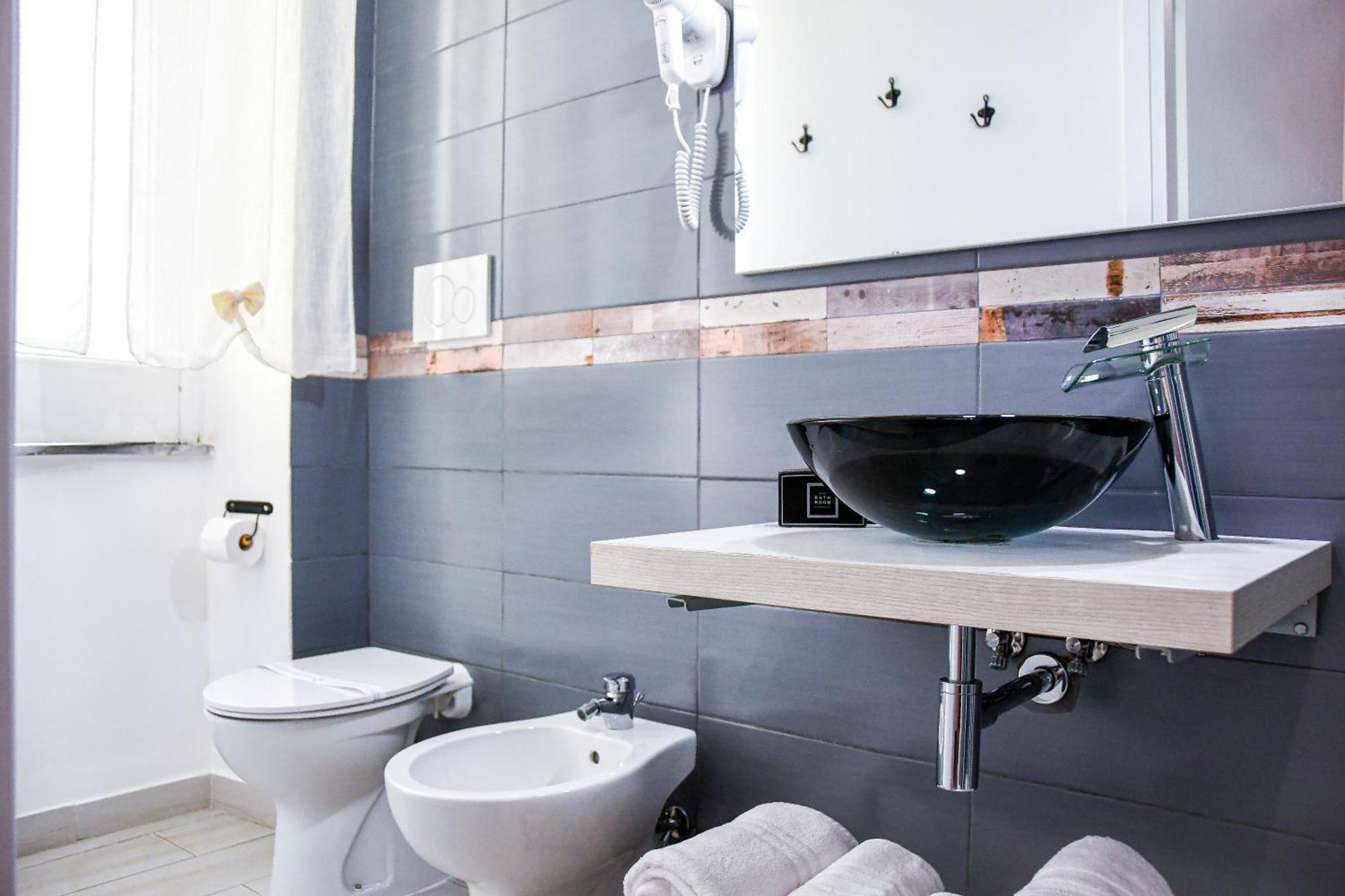 Hotel Le Stanze Del Centro Termoli Zewnętrze zdjęcie